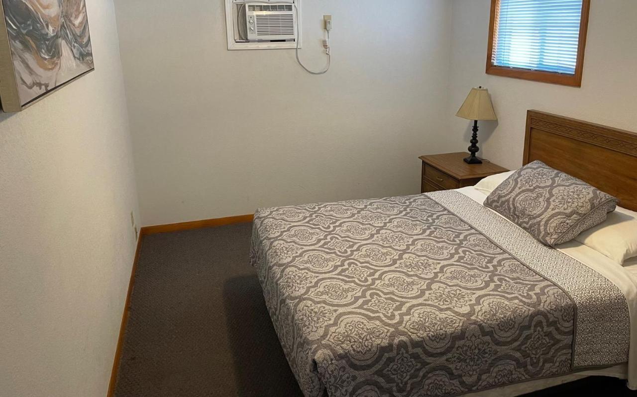 Rockwood Motel